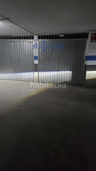 Foto e8780c80-9366-4883-a432-ffa1c30062e2. Aparcament cotxe a Centro Ronda