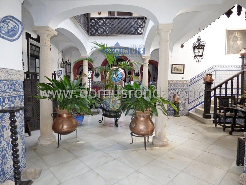 Foto 161b334b-9e30-4607-84dd-cc3a806107f5. Casa amb aparcament piscina a La Ciudad Ronda