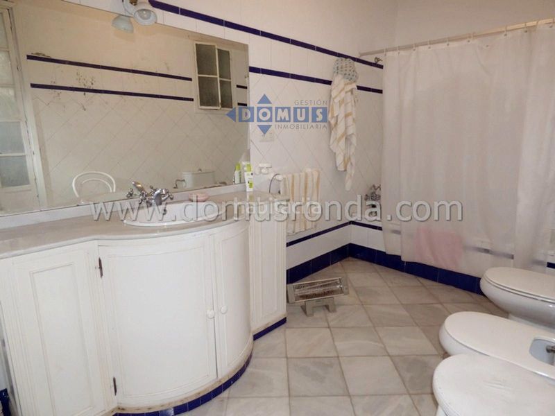 Foto 28c55e04-d25d-4e8b-b2df-df79b05d7122. Casa amb aparcament piscina a La Ciudad Ronda