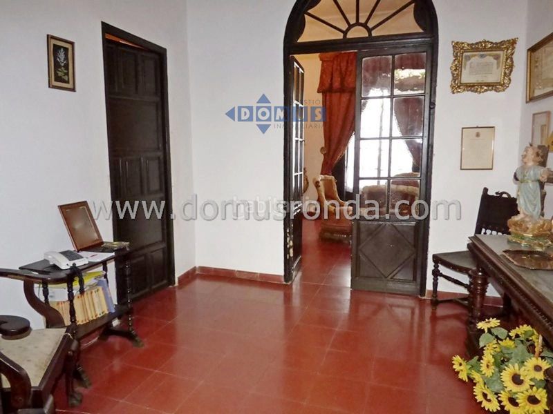 Foto f1fde09d-d958-470e-bca5-31cdf3cad8d6. Casa amb aparcament piscina a La Ciudad Ronda