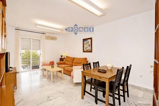 Flat  Lauria. Vivienda amplia de tres dormitorios en el centro