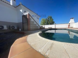 Location Chalet à Arriate. Chalet en urbanización a 10 min de ronda en alquiler