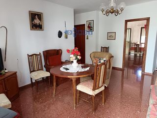 Pis a Algatocín. Gran piso con cochera en algatocín