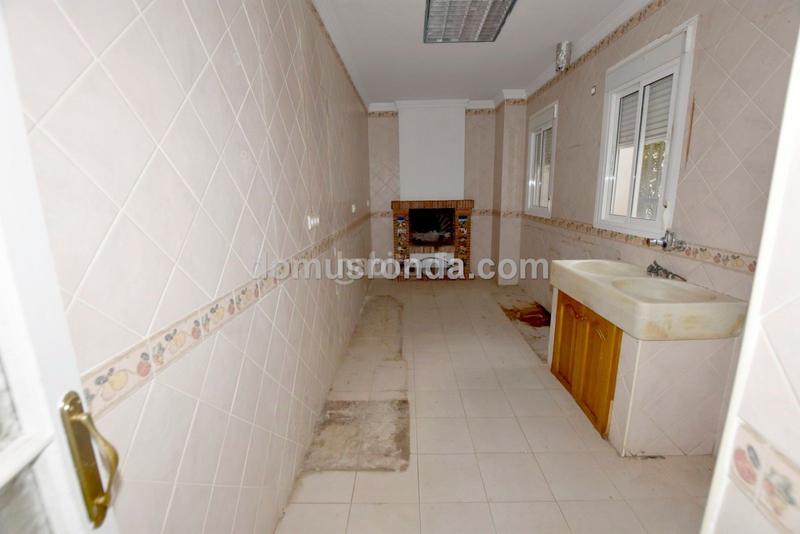 Foto 62b10e61-fd94-4fc5-ba5d-681afe55d436. Casa con piscina in Casco Histórico Ronda