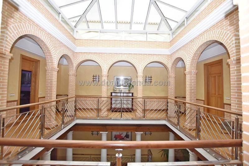 Foto 834acb4e-9702-472a-ba3d-6545aa0f47c7. Xalet amb calefacció aparcament piscina a La Planilla Ronda