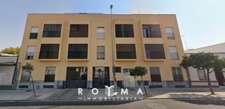 Autoparkplatz in Centro - Doña Mercedes. Plaza de garaje en  avda. real de utrera