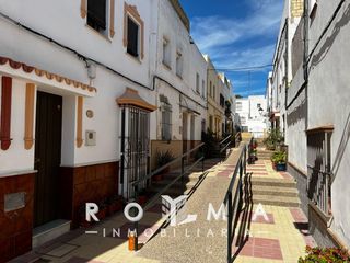 Semi detached house in Lebrija. Casa a reformar centro de lebrija