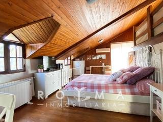 Chalet in Torrequinto. Chalet independiente dividido en dos viviendas en torrequinto
