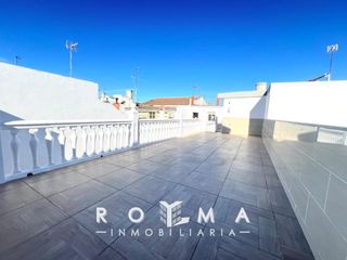 Semi detached house en Vista Azul - Consolaci�n. Chalet adosado en vistazul, dos hermanas