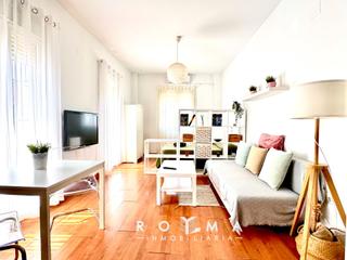 Appartement à Espartinas Pueblo. Piso turistico en venta