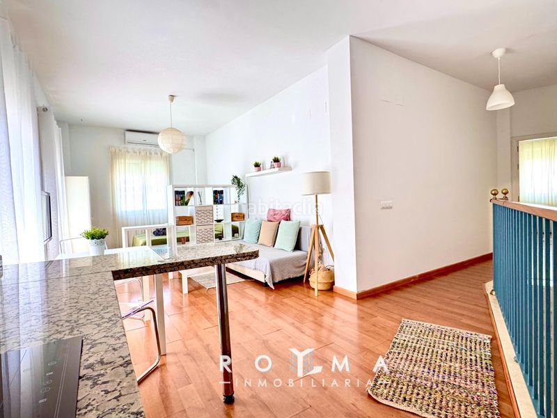 Foto 0c787bc2-e603-45bc-95ad-6102dba8d859. Pis a Espartinas pueblo Espartinas