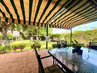 Chalet  Calle cerro de la coladilla. Chalet independiente en urb. los cerros de montequinto