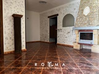 Maison à Puebla de los Infantes (La). Casa adosada a reformar ideal inversores