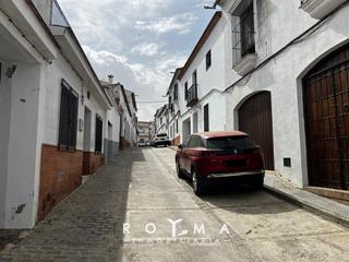 Maison à Puebla de los Infantes (La). Casa adosada a reformar ideal inversores