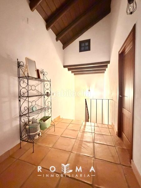 Foto 4ffd1eb8-a3a7-45ba-a74f-1288c22575fb. Casa adossada amb calefacció aparcament piscina a Dos Hermanas