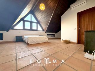 Casa adossada a La Hacienda - Nueva Andalucía. Precioso y singular chalet a la venta