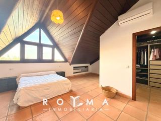 Casa adosada en La Hacienda - Nueva Andalucía. Precioso y singular chalet a la venta