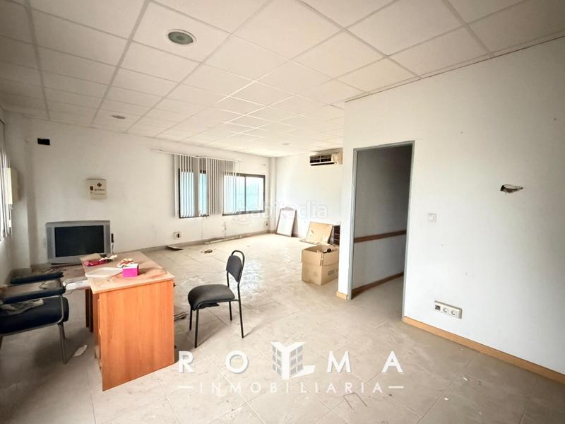 Foto 1264d633-e19a-49fa-b89b-9b2151b42425. Capannone industriale in La Motilla - Fuente del Rey Dos Hermanas