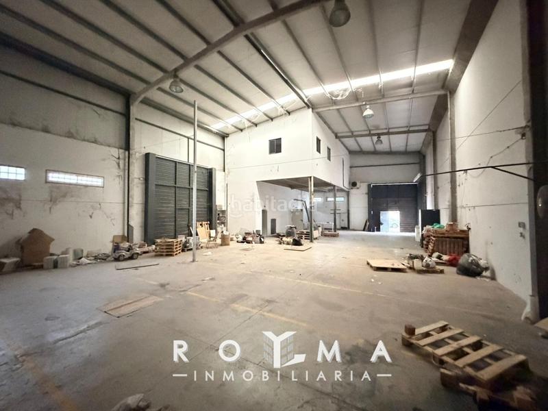 Foto 74820b2a-c864-4780-b44f-c9f0c1085045. Capannone industriale in La Motilla - Fuente del Rey Dos Hermanas