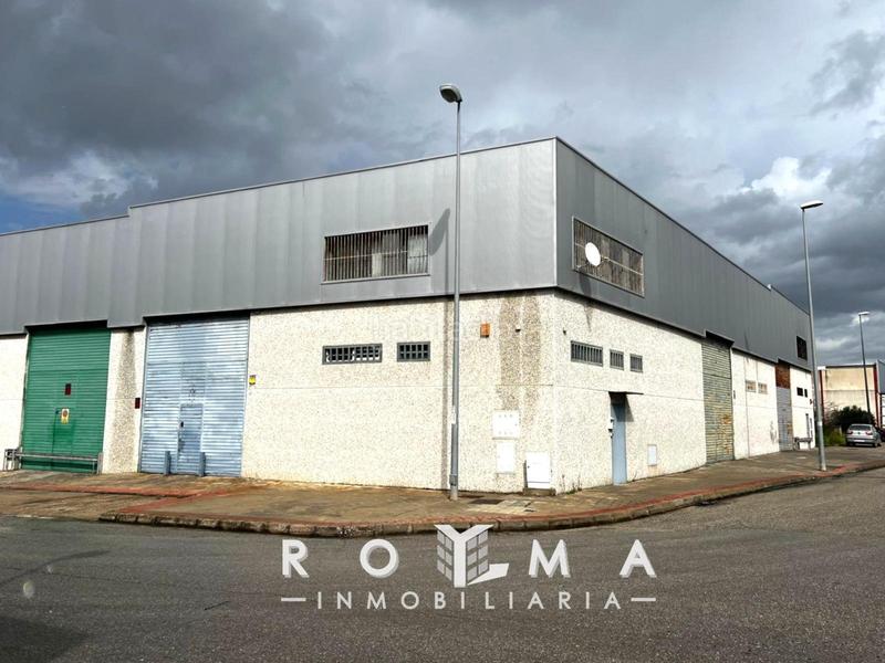 Foto d1f2757f-c9c5-4862-af4f-b9d01e73cdcd. Capannone industriale in La Motilla - Fuente del Rey Dos Hermanas