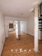 Casa adossada en Juan XXIII - Rochelambert. Casa adosada de 3 plantas amate