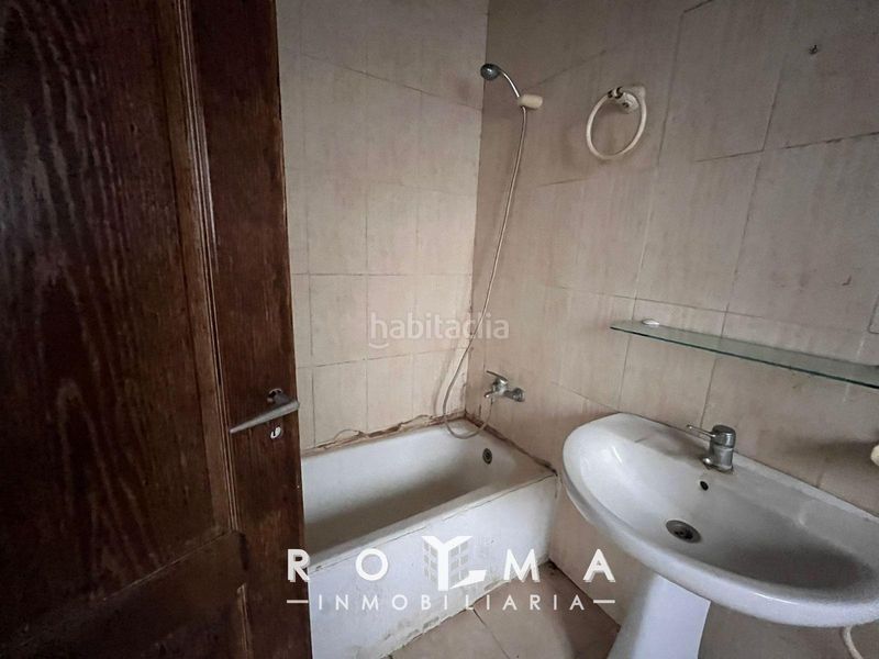 Foto f63626b9-52cd-4bb5-a5f1-fca0292ec432. Casa adossada a Arahal