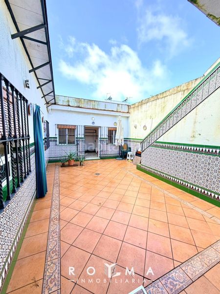 Foto e23a4fba-5527-4096-8b5d-637748f83019. Casa adossada amb calefacció aparcament a Centro - Doña Mercedes Dos Hermanas