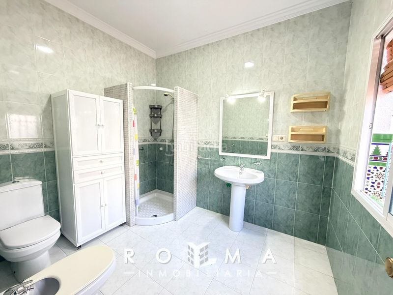 Foto f37528a8-07ac-4bb1-b7dc-c1fd4fa42332. Casa adossada amb calefacció aparcament a Centro - Doña Mercedes Dos Hermanas