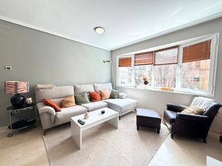 Location Appartement  Calle luis montoto. Alquiler piso en luis montoto con garaje,  patio y lavadero