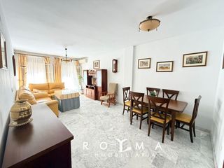 Pis  Calle plata (la). Magnifico piso en centro alcalá de guadaira