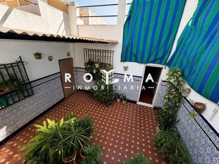 Xalet a Centro - Doña Mercedes. Oportunidad casa  local