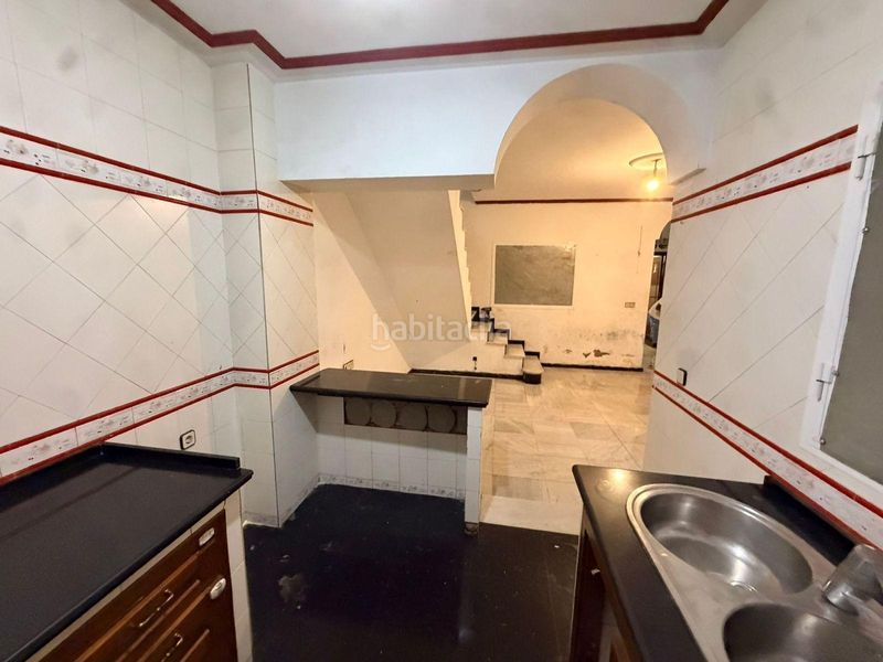 Foto c40a1593-950c-4b61-98c7-5aedeaf867fd. Casa adossada amb aparcament a Centro - Doña Mercedes Dos Hermanas