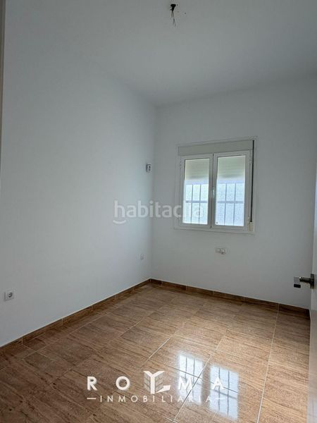 Foto f0a7f137-c603-4f78-8acc-493dffe50875. Piso  zona centro para entrar a vivir en Centro - Doña Mercedes Dos Hermanas