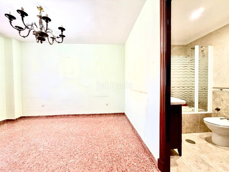 Foto d0a05ebd-a7a9-49e0-9b48-12045584c052. Pis amb aparcament a Centro Montequinto