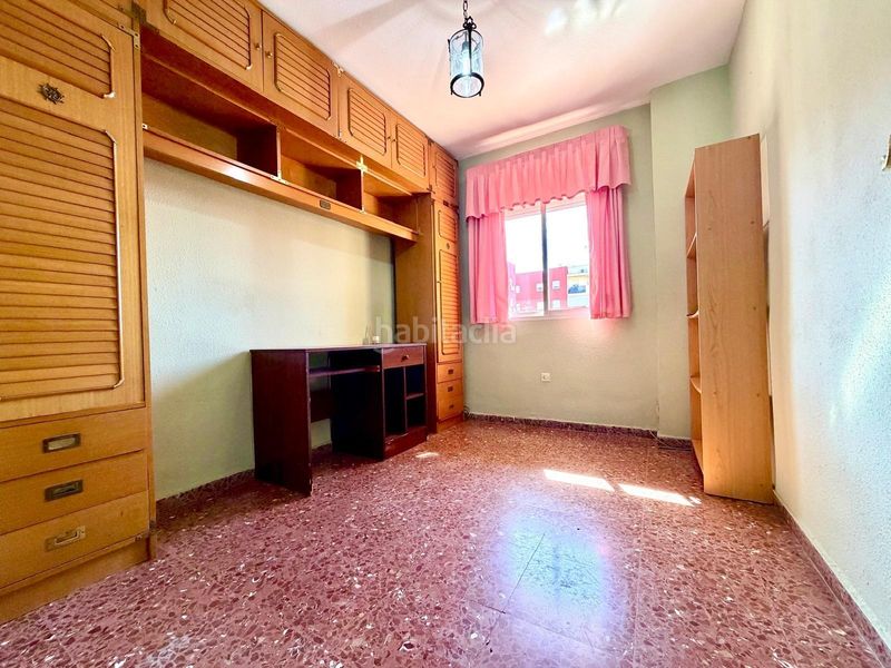 Foto f53ef3a8-8bf9-44e9-9e16-5d8e68bd0e81. Pis amb aparcament a Centro Montequinto