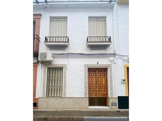 Lloguer Casa a Brenes. Estupenda casa totalmente amueblada en pleno centro de brenes.