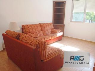 Pis en El Retiro - La Vid. Piso en zona universidad