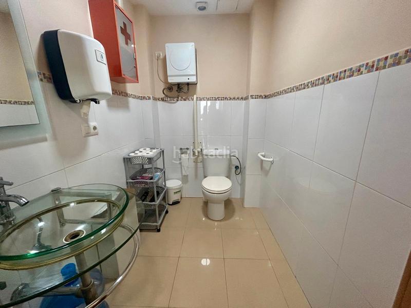 Foto b67e1260-5be9-42de-af66-12c3d7cf1b80. Local comercial local en venta en avenida de arcos en Jerez de la Frontera