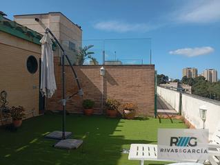 tic en El Altillo. Atico en venta en zona  hipercor