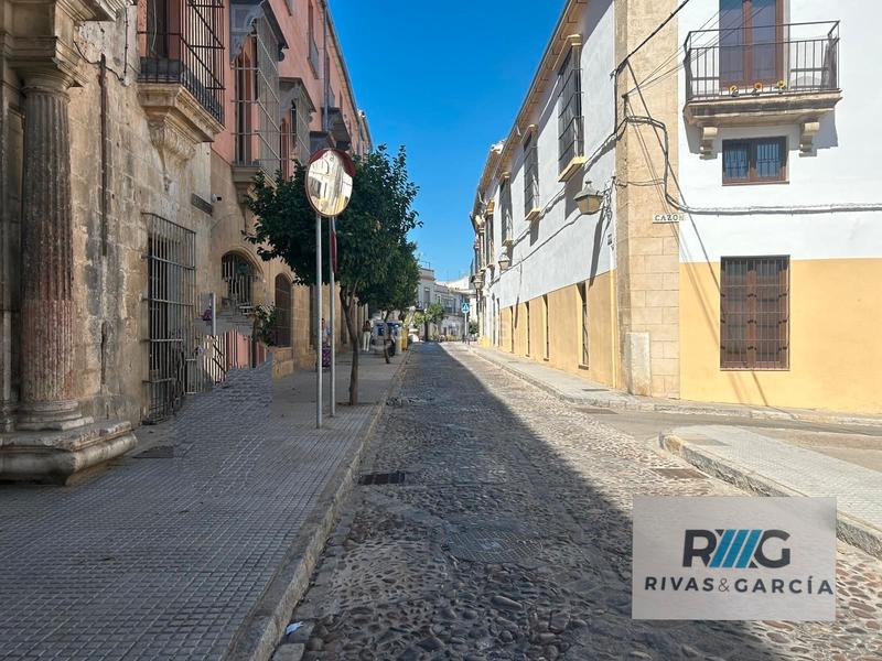 Foto 774b9b4c-02d5-4dec-9ff0-58679319b3e1. Apartamento  en venta en el centro en Madre de Dios Jerez de la Frontera