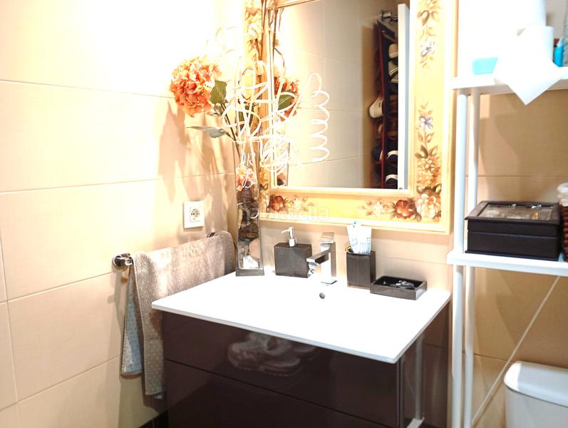 Foto d5ee6fa5-0c6a-4f9a-b31d-9e79ad6c3e8e. Piso  en venta en zona norte en Pozoalbero Jerez de la Frontera
