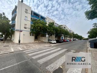 Piso en Puertas del sur - Guadabajaque. Piso en venta en zona sur