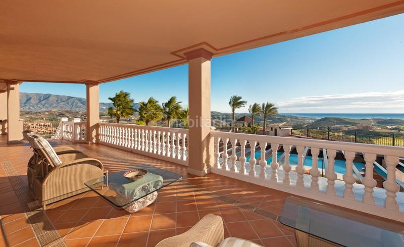 Foto 15bfbe01-551e-4586-a9ce-325919115f35. Xalet amb calefacció aparcament piscina a la cala Mijas Mijas