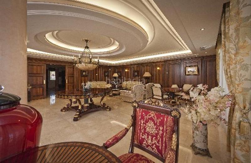 Foto 864597c2-de5c-43c5-9324-d22c1688e62b. Xalet amb calefacció aparcament piscina a la cala Mijas Mijas