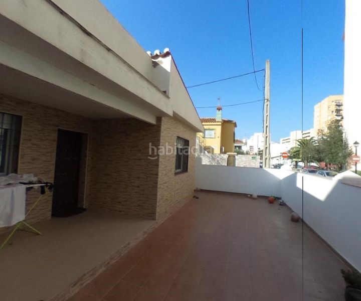 Foto d5227b8a-ca3e-4e83-bb29-85e30cad9f13. Casa adossada amb aparcament a Puerto Deportivo Fuengirola