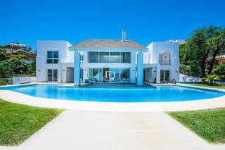 Xalet a Ojén. Villa de lujo en la mairena, 7 dormitorios, 6 baños, estilo mode