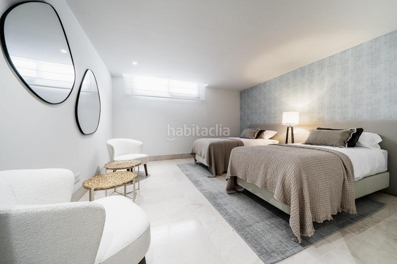 Foto 3e48097d-e73b-4c90-bd71-b3aedaca5518. Chalet villa de 5 dormitorios y 6 baños localizada en la milla de oro, . obra nueva en Marbella