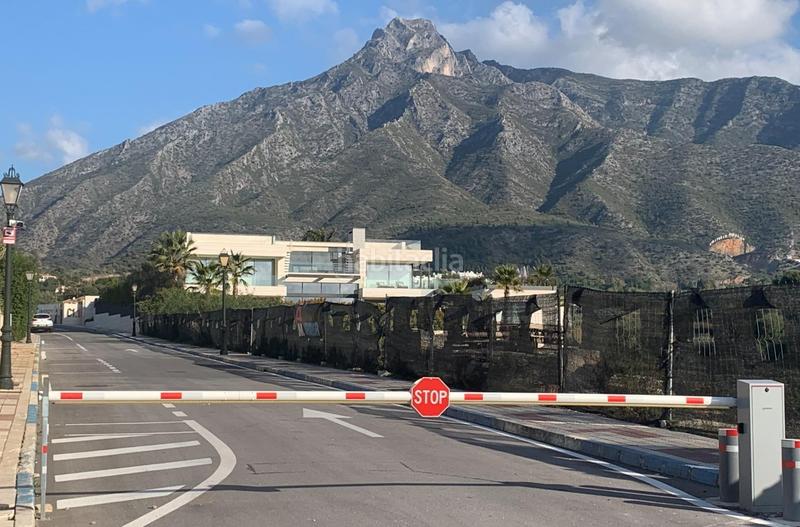 Foto 67eaa368-b8c6-4916-b109-c2954a5e7830. Chalet villa de 5 dormitorios y 6 baños localizada en la milla de oro, . obra nueva en Marbella