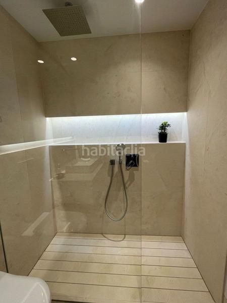 Foto beb43b73-6240-4a70-ae55-06965f3a623c. Chalet villa de 5 dormitorios y 6 baños localizada en la milla de oro, . obra nueva en Marbella