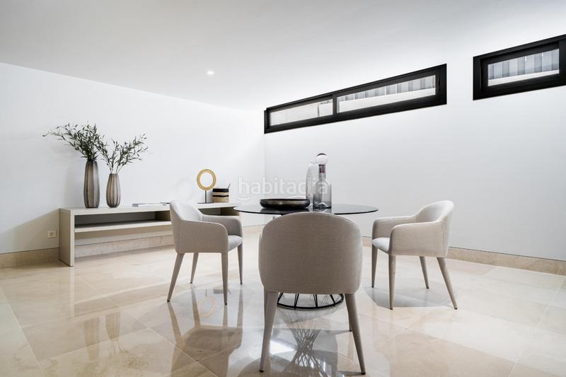 Foto c9664c9d-a068-49e0-a481-6a1702aab717. Chalet villa de 5 dormitorios y 6 baños localizada en la milla de oro, . obra nueva en Marbella